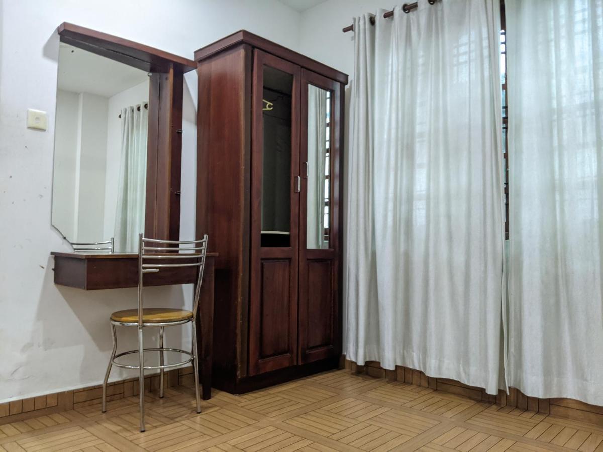 Malabar Plaza Inn Kochi Esterno foto