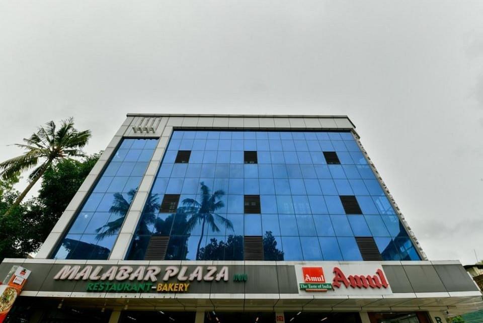 Malabar Plaza Inn Kochi Esterno foto